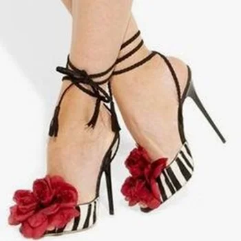 Сексуальные Черно-белые женские Босоножки с цветочным узором на высоком каблуке и ремешком на щиколотке, женские модельные туфли, высококачественная женская летняя обувь.
